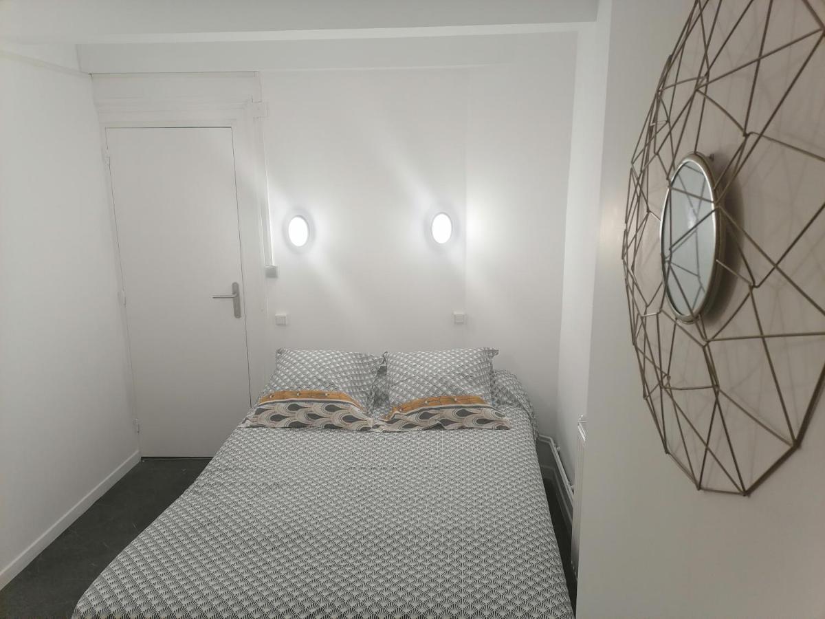 Hotel Le Parisien Remeš Exteriér fotografie