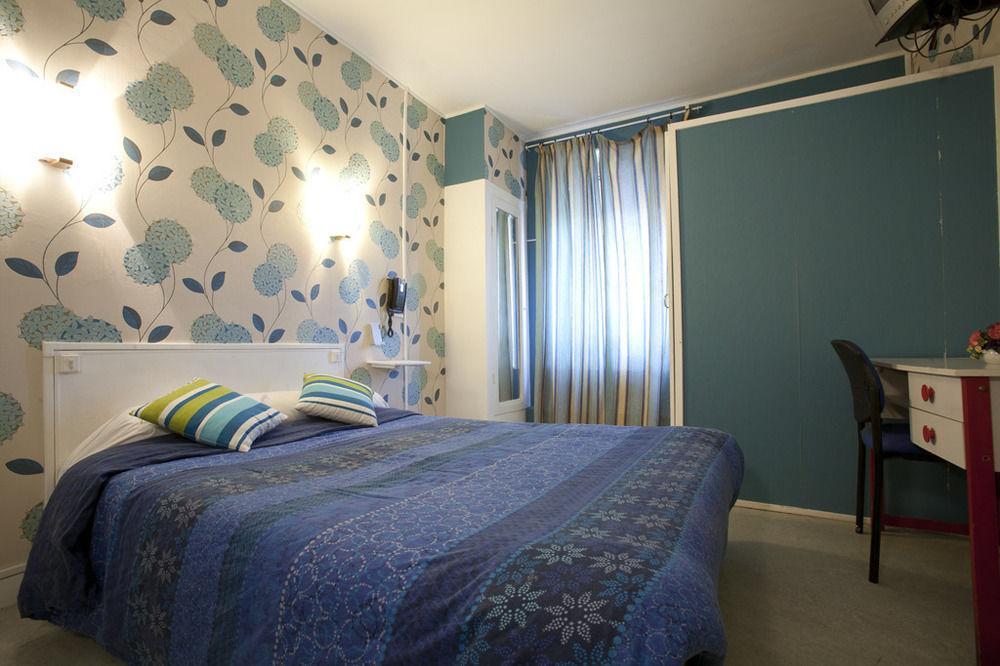 Hotel Le Parisien Remeš Exteriér fotografie
